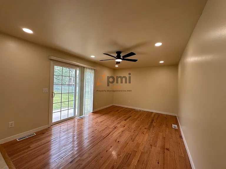 2836 W 63rd Ln — Photo 7