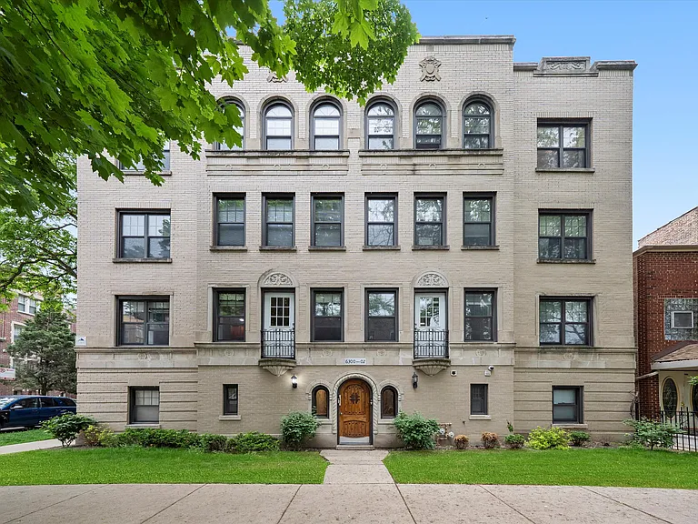 6300 N Rockwell St #B2 — Photo 24