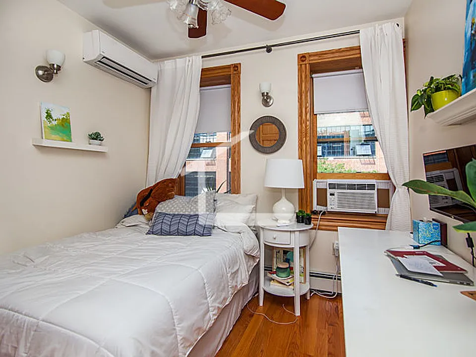 137 Charles St #1