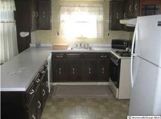 11 Port Royal Dr, Toms River, NJ