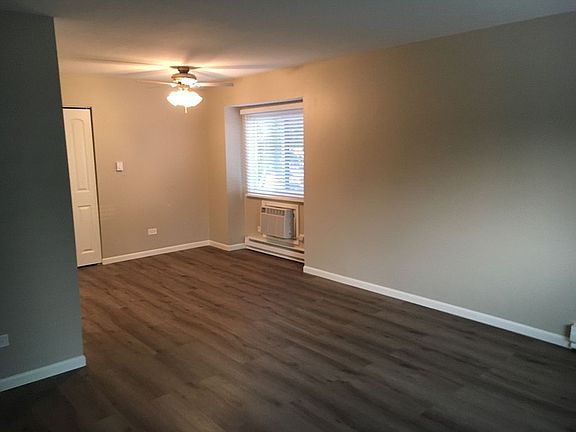 5th image of 17 N Craig Pl APT 2S