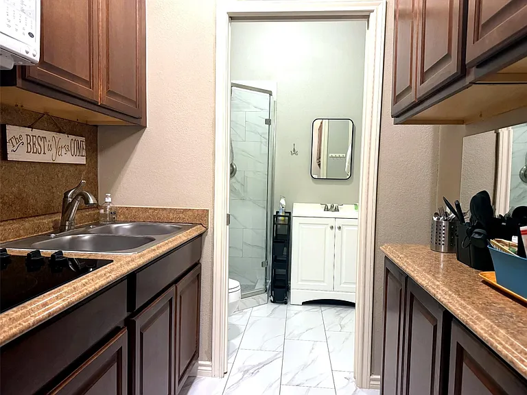 3040 Bayshore Dr #4 — Photo 3