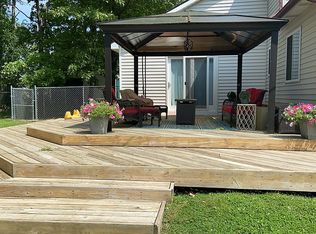 5215 Mack Rd, Howell, MI 48855