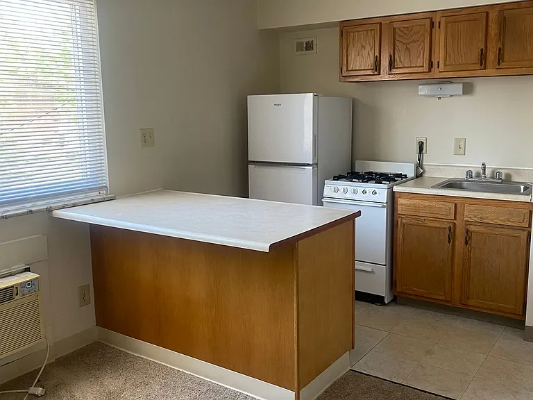 1515 Northwest Blvd — Photo 3