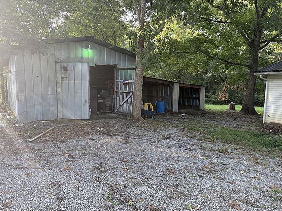 2nd image of 112 Borum Rd