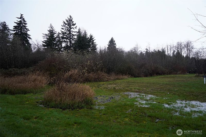3rd image of 803 112th Street E