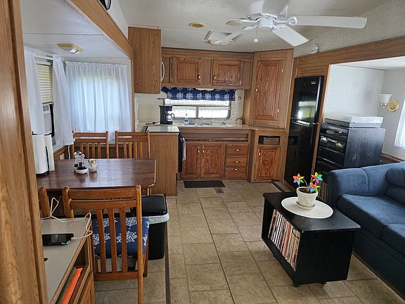 4th image of 34631 Nancy St