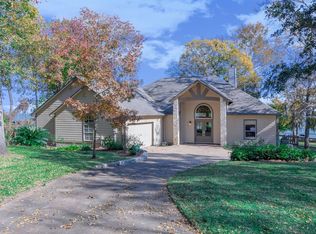 290 Harbor Run Dr, Coldspring, TX 77331