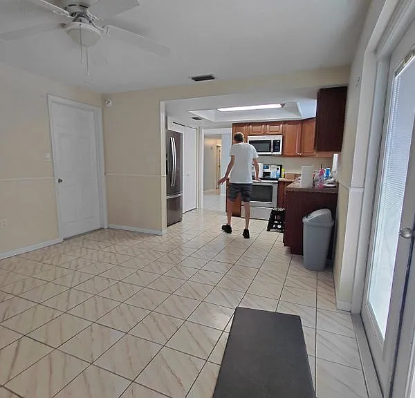20263 Hamilton Ave — Photo 24