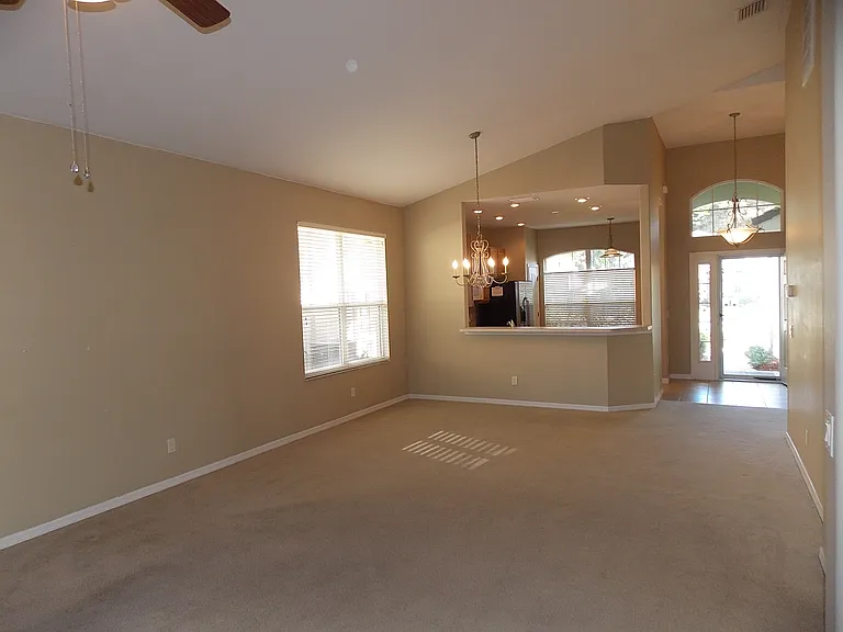 881 W Silver Meadow Loop — Photo 8