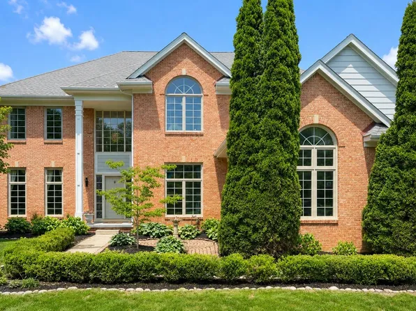 45896 Lathum Dr, Novi, MI 48374