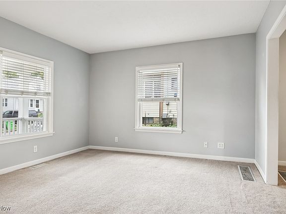4th image of 189 24th St NW