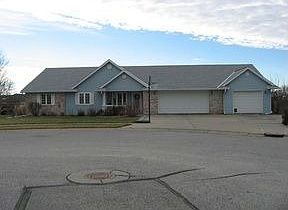 1st image of 1512 Gateway Cir