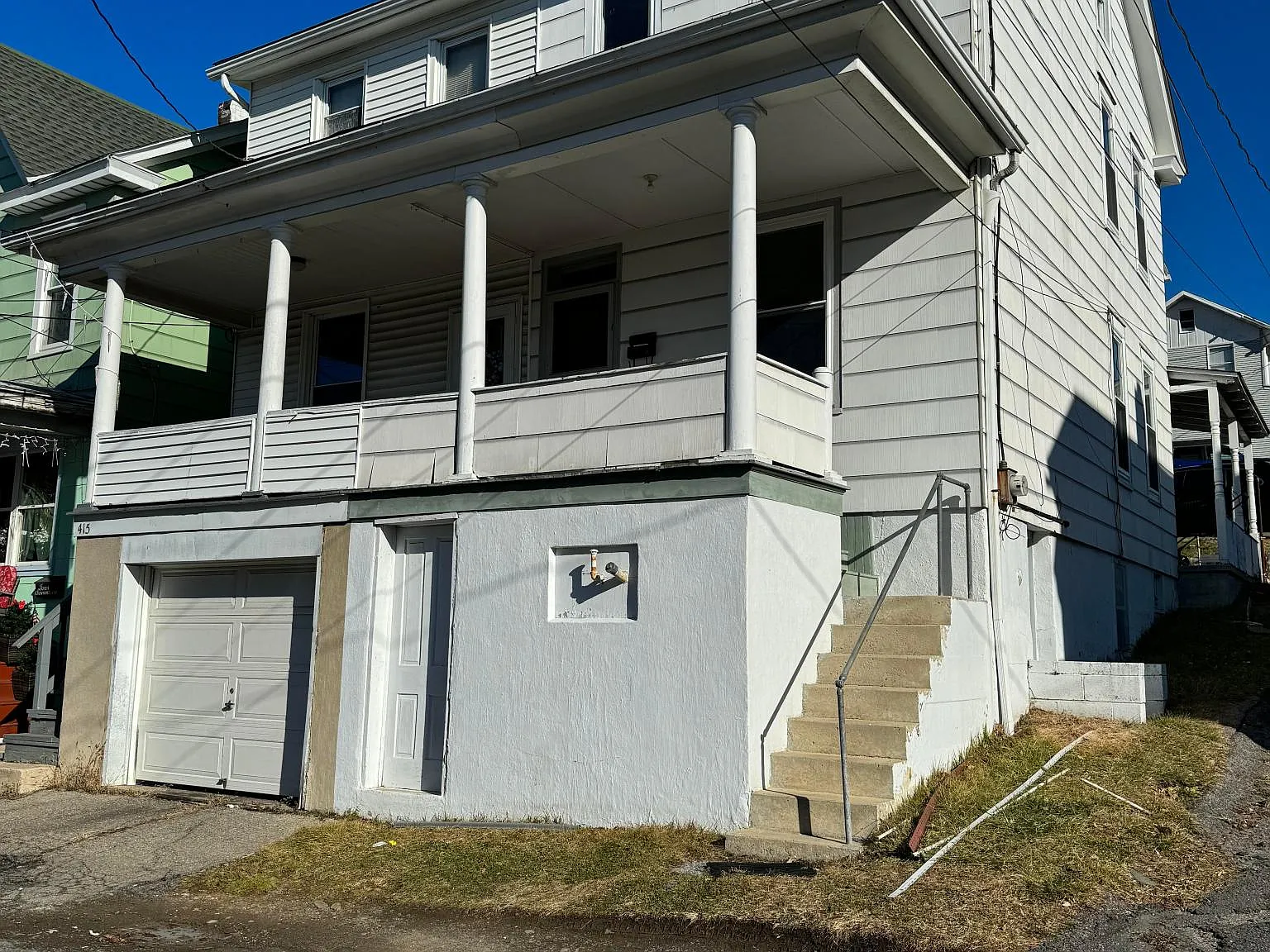 3 bed, 1092 sqft, $1,350 — Photo 2