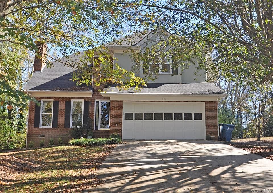 1st image of 913 Evian Ln