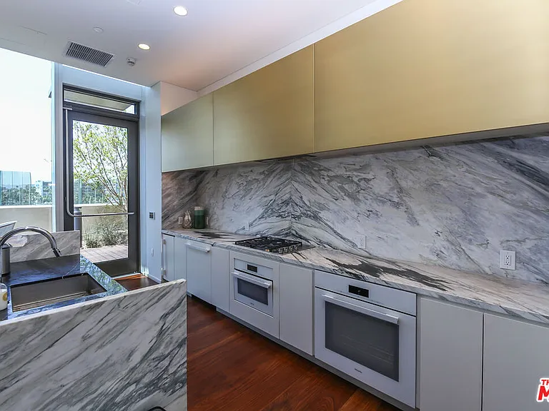 889 Francisco St #2401 — Photo 23