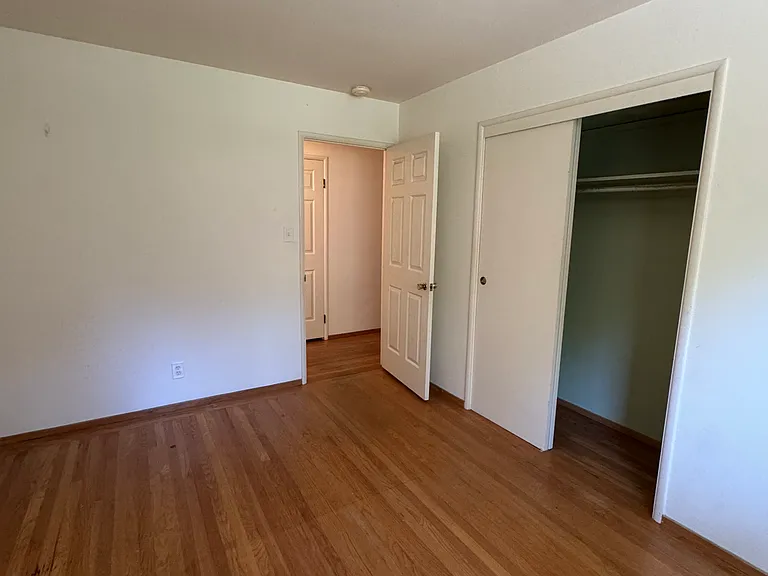 227 Ramona Rd — Photo 23