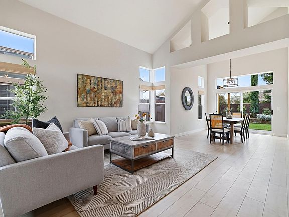 4th image of 3110 Strand Rd