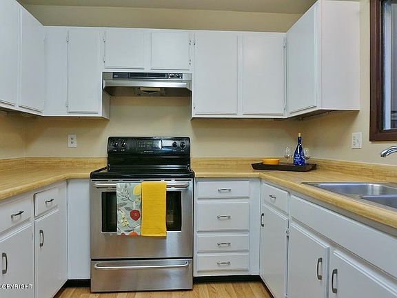 3rd image of 6222 E 12th Ave APT D3