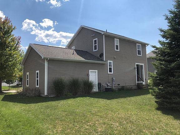 3rd image of 624 Gannett Way