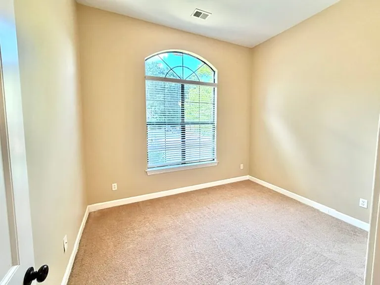 10601 Bird Stone Cv — Photo 13