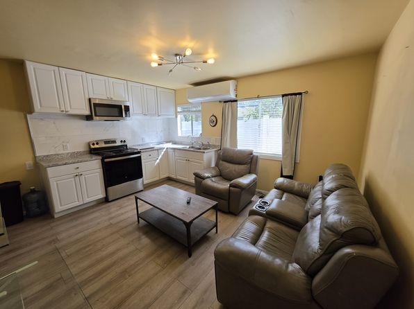 11055 Tiara St