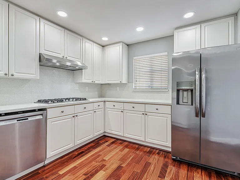 1103 Emerald Bay Ln — Photo 8
