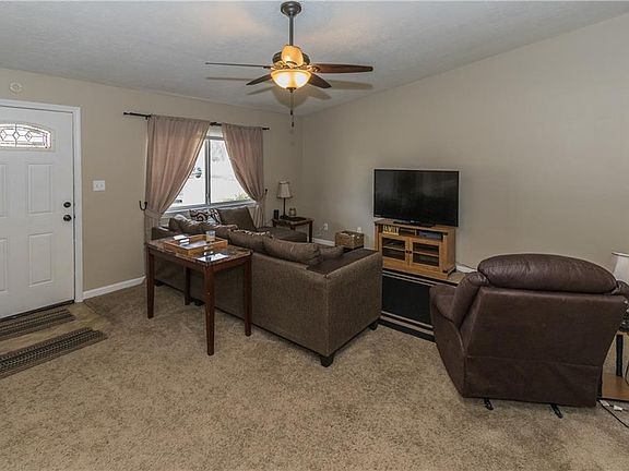 5th image of 3457 Pleasant Lake Dr