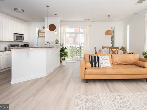 300 W Elm St Suite 2115, Conshohocken, PA 19428