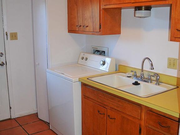 3rd image of 809 Calle Saragosa #4