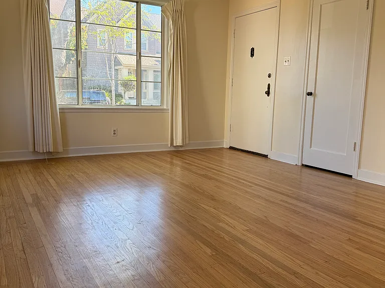 1018 S Idaho St — Photo 6