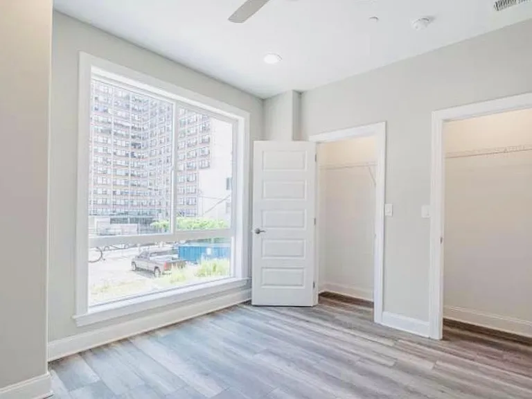 1254 N Burns St — Photo 14