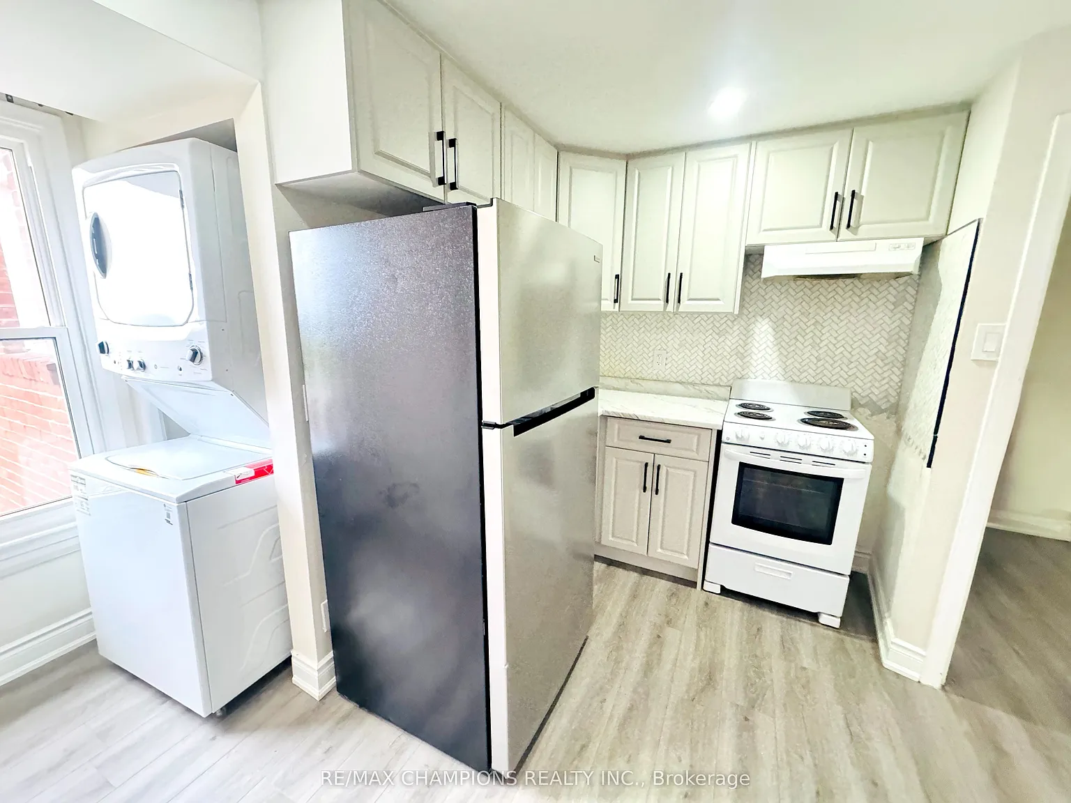 2 bed, $2,100 — Photo 3