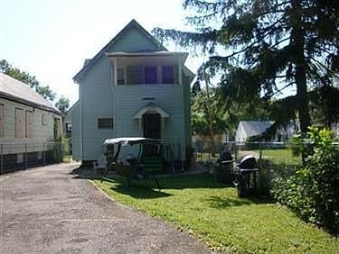 3rd image of 4109 E 113th St