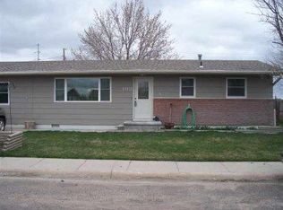 103 E Bronco Rd, Hershey, NE 69143