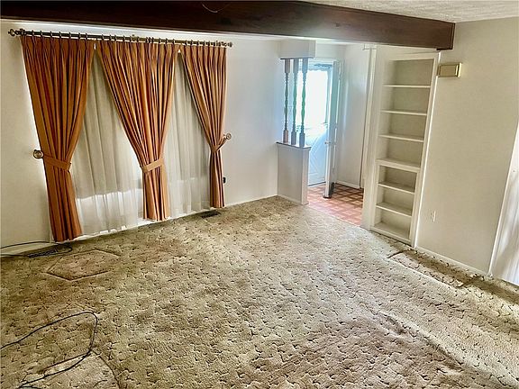 2nd image of 307 Countryside Dr