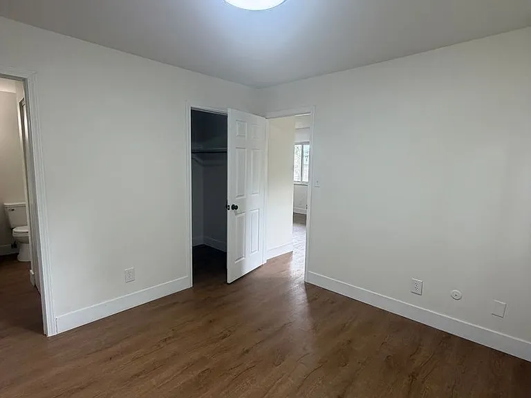 1447 E Fulton St — Photo 7