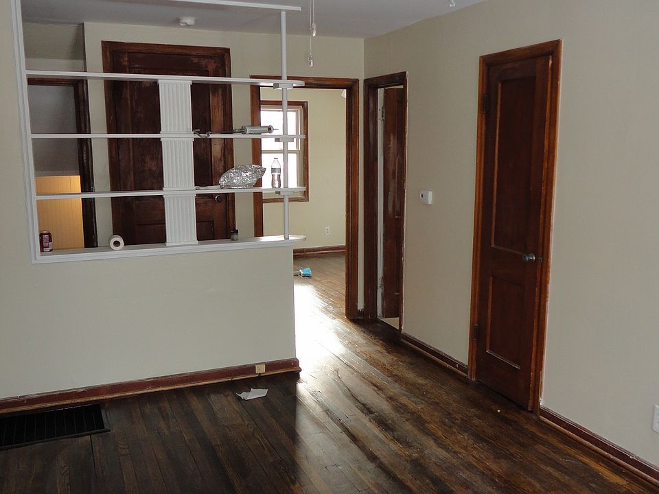 1st image of 1567 W 7th Ave