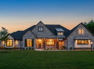 14150 Kline Shores Dr, Granger, IN 46530