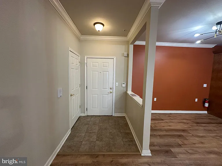 416 Masterson Ct — Photo 6