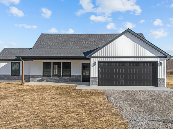 3082 N Blanton Rd, Scottsburg, IN 47170