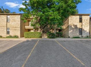 100 W Hillside Rd #209, Laredo, TX 78041