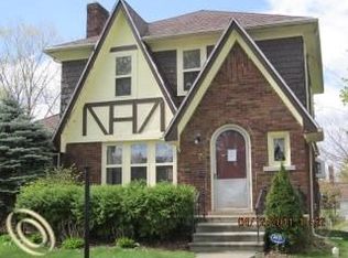76 Oneida St, Pontiac, MI 48341
