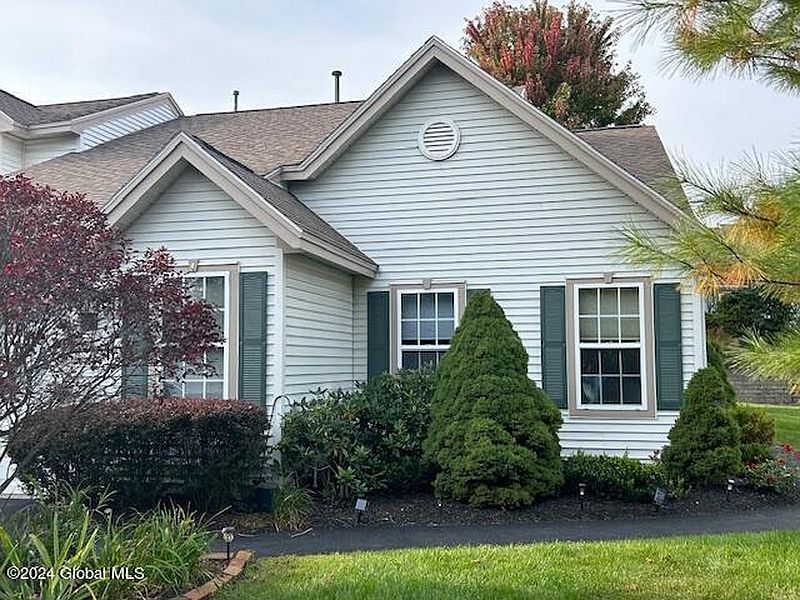 2nd image of 23 Highpointe Drive