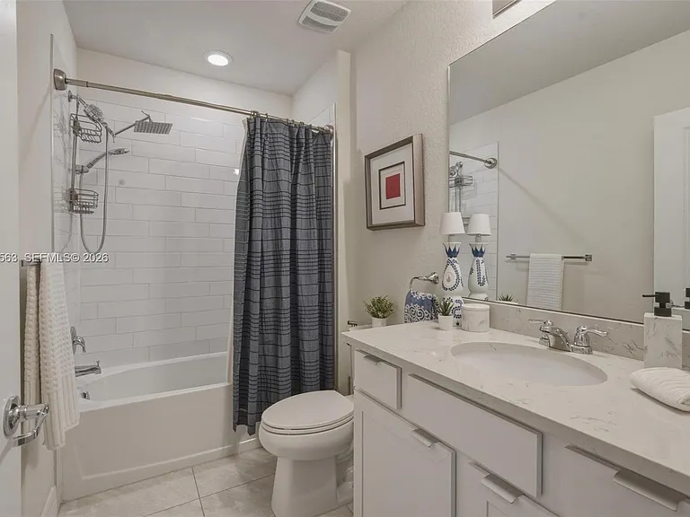 3141 Poinciana St — Photo 27