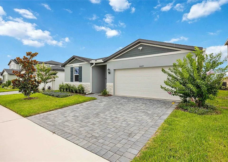5009 Katrina Dr
