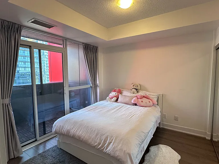 318 Richmond St W #3107 — Photo 8