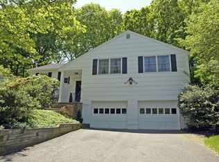 31 Hill Crest Ave, Berkeley Heights, NJ 07922