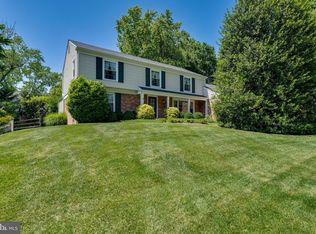 10910 Old Coach Rd, Rockville, MD 20854