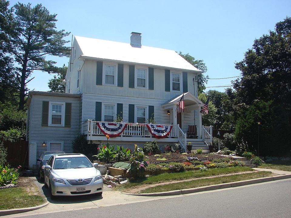 Front of 3 Montgomery Ave.